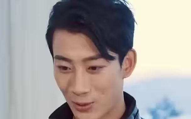 革命历史歌曲表演唱