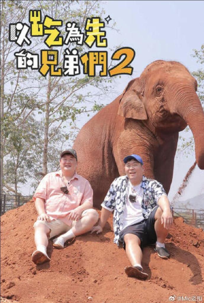 黑夜中的玻璃人偶
