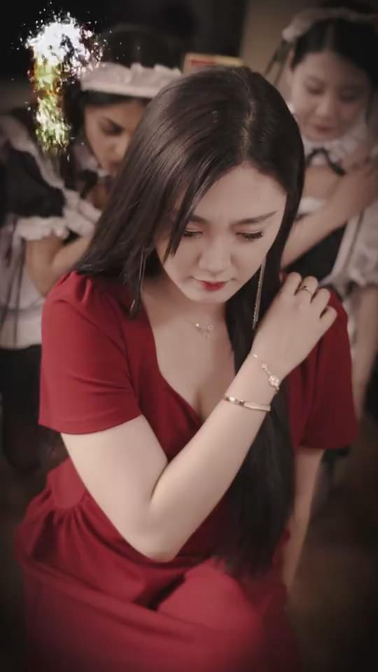 劳瑞娜